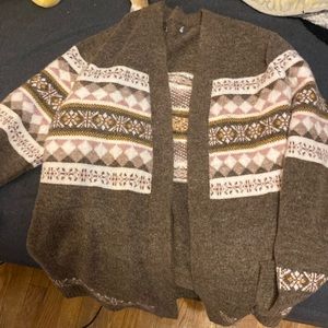 Sweater/cardigan